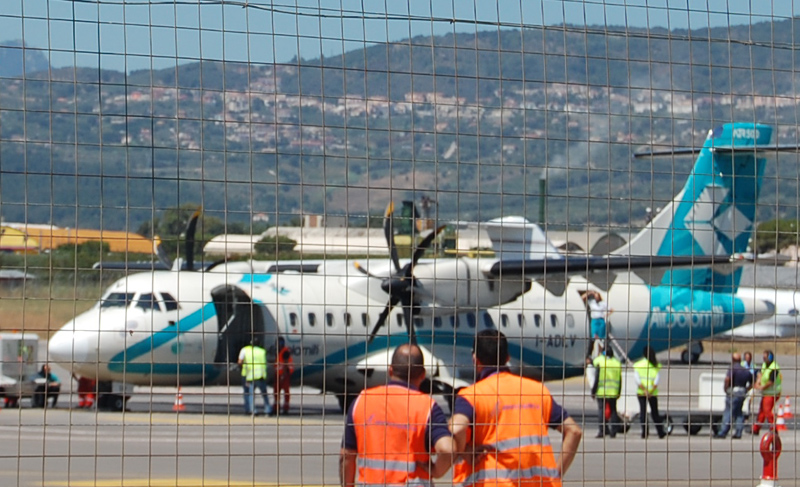 Aereoporto di Pontecagnano "Costa d'Amalfi" Air Dolomiti