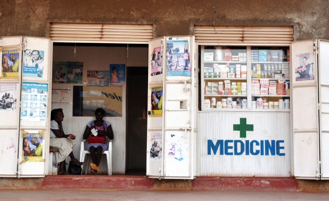 Africa-raccolta-farmaci