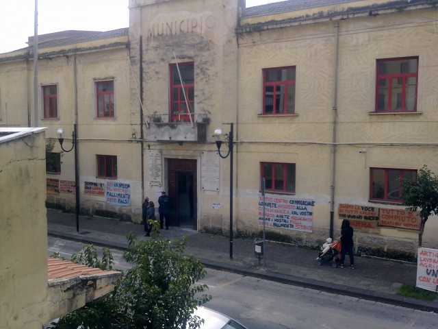 Comune-di-Eboli-Manifesti-dei-disoccupati.