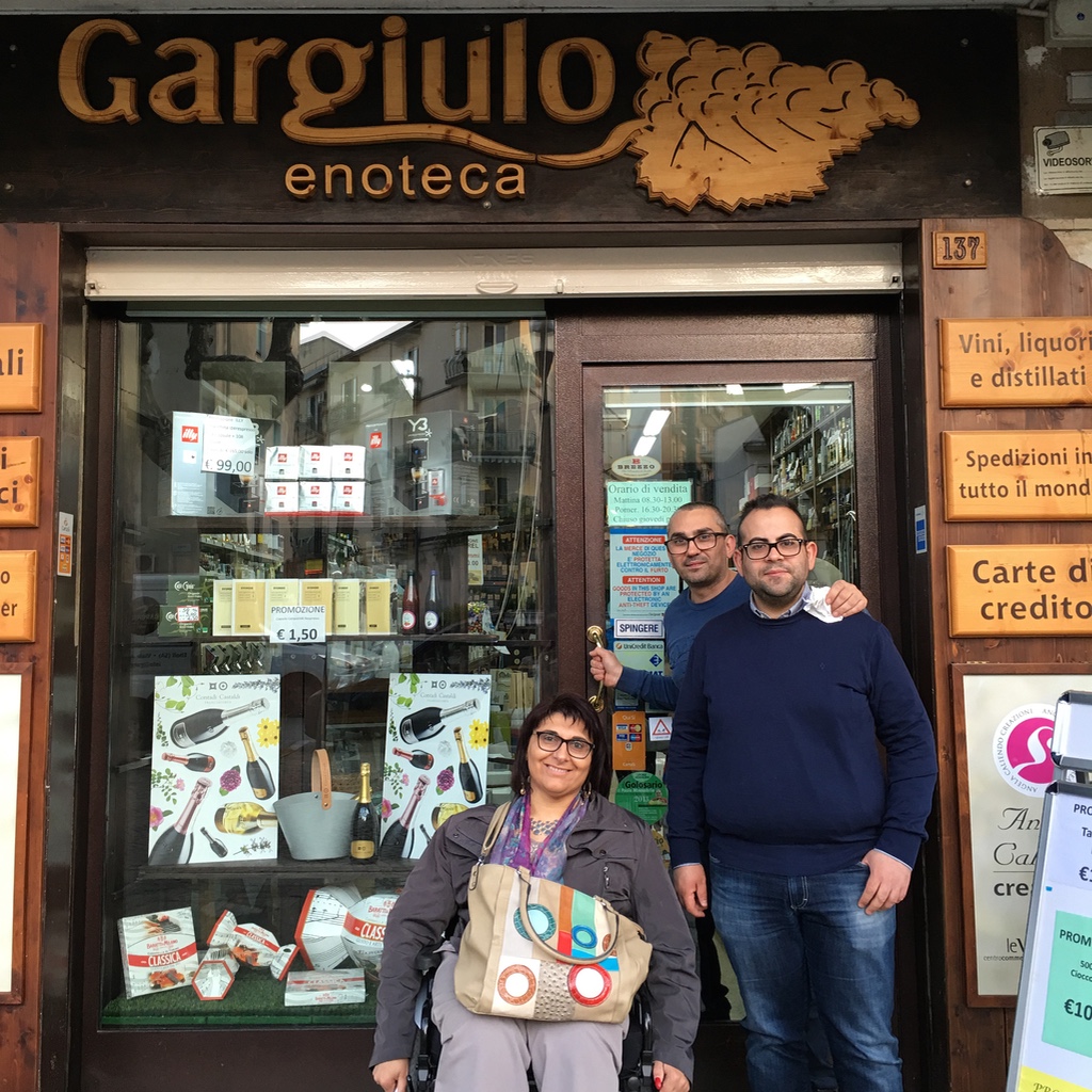 Enoteca Gargiulo-Mi Girano Le ruote