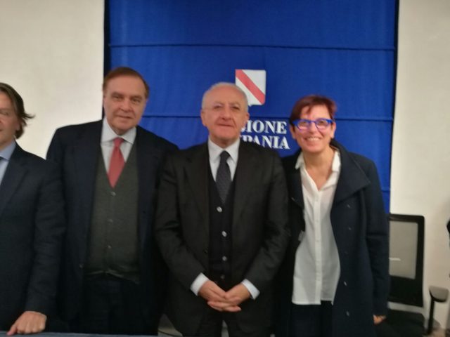 Clemente Mastella-Vincenzo De Luca-Cecilia Francese-firma-piu-europa