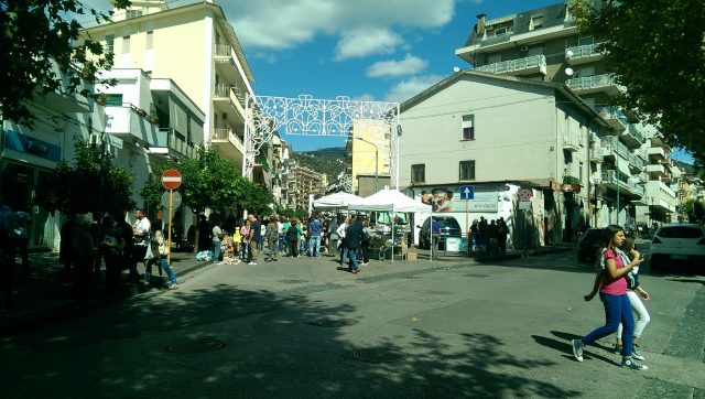 Festa SS Cosma e Damiano-bancarelle 1