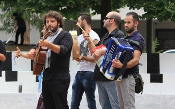 spettacolo musicale-piazza De Vita