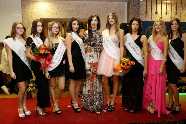 Giusy Sorano con le Miss