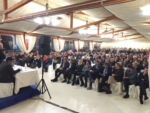 Referendum-incontro-Hotel San Luca-Battipaglia-pubblico