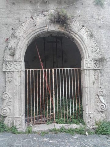 Eboli-Portale-Palazzo-Paladino-La-Francesca