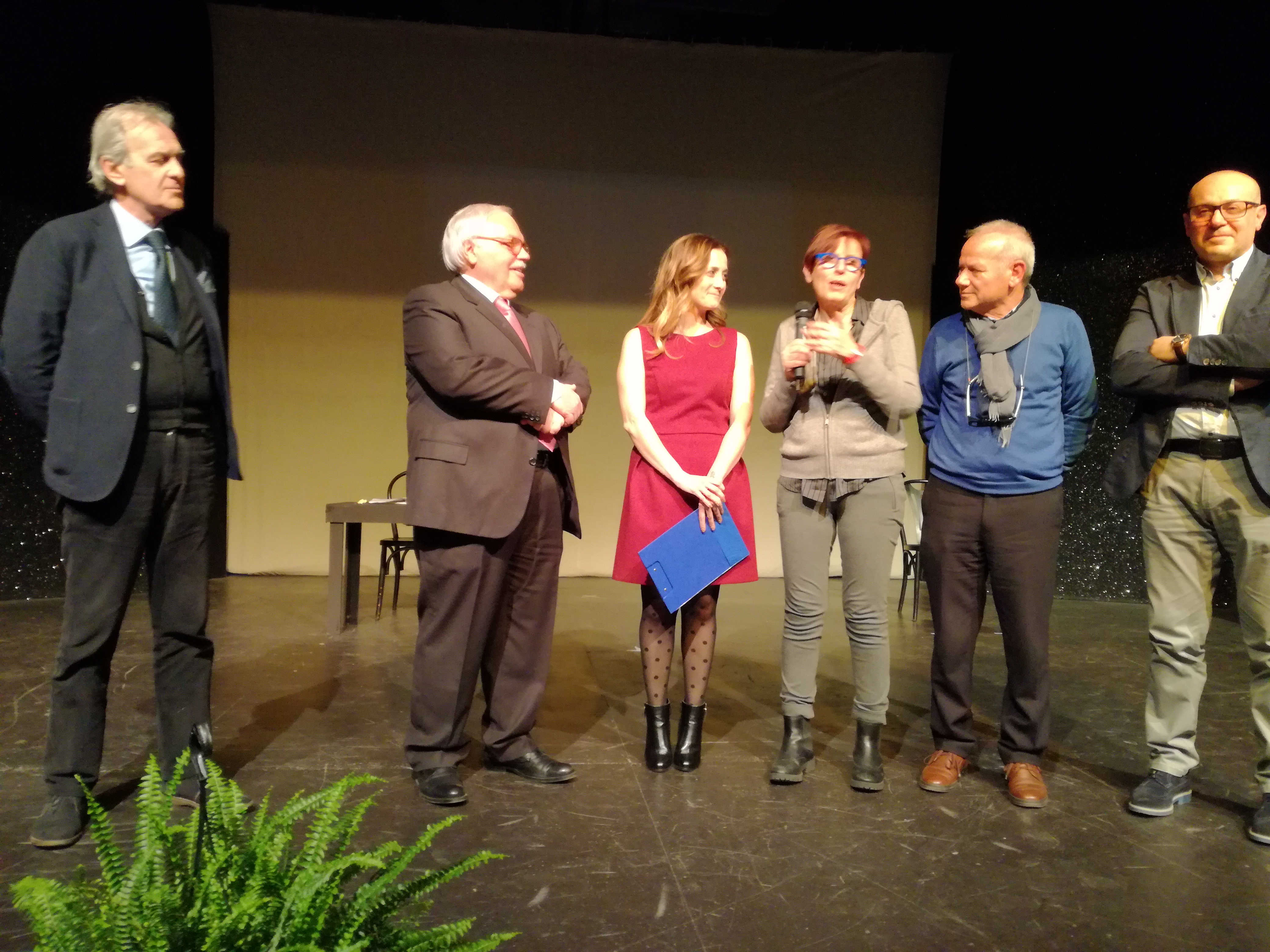 Battipaglia-festa della donna-premiazione-Cecilia Francese