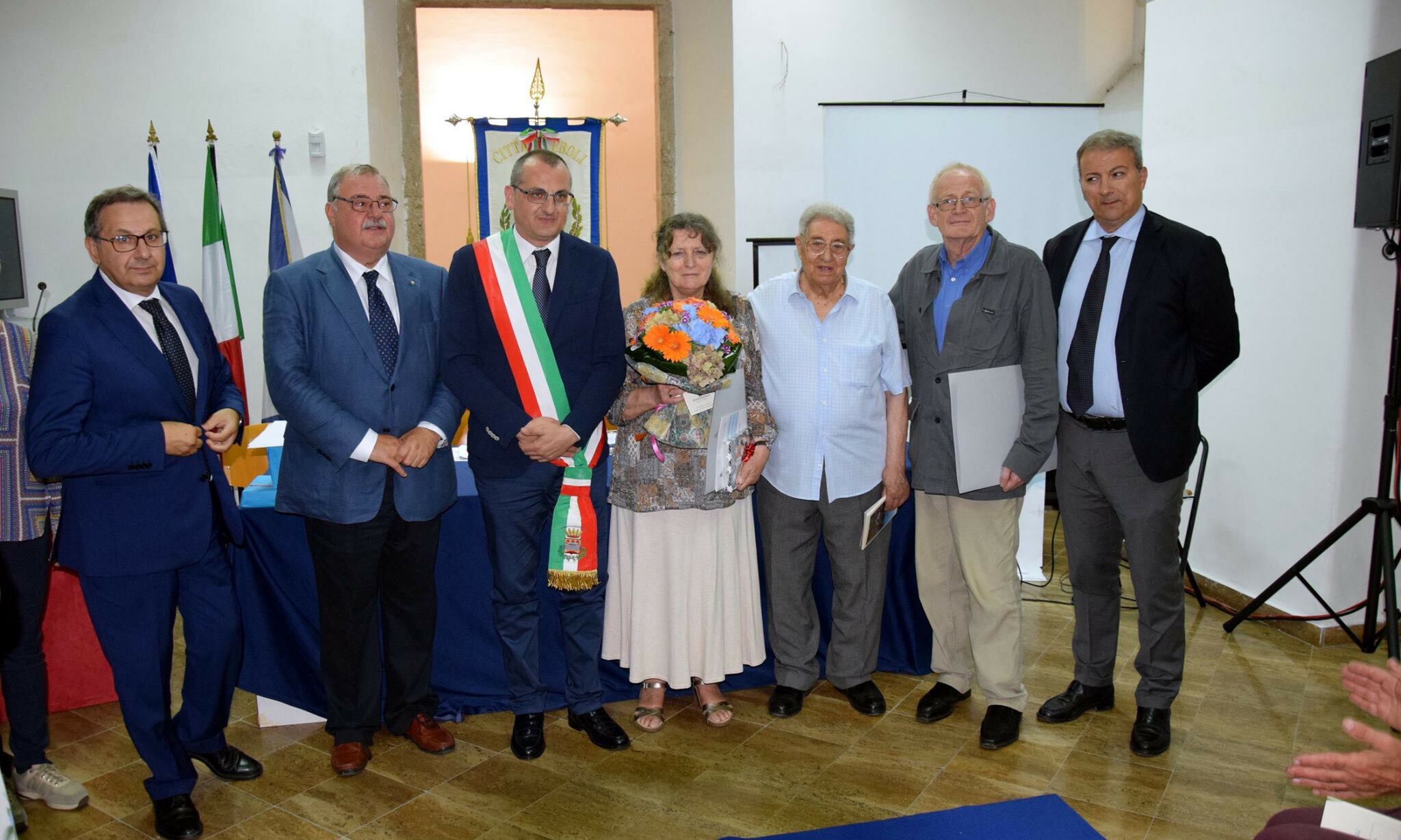  Onoraria - Manzo-Pindozzi-Cariello- Annie Schnapp Gourbellion-Somma-Alain Schnapp-Vecchio