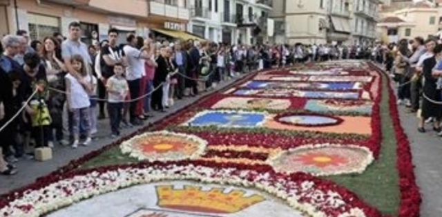 10 Infiorata Eboli