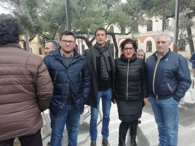 M5s-Eboli-Reddito di cittadinanza con on Bilotti