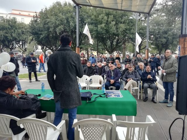 M5s-Eboli-Reddito di cittadinanza3