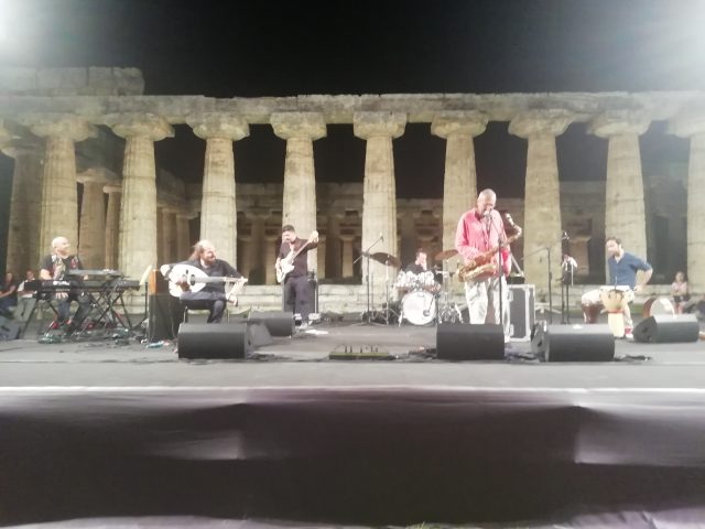 Daniele Sepe-Paestum-Taximi2