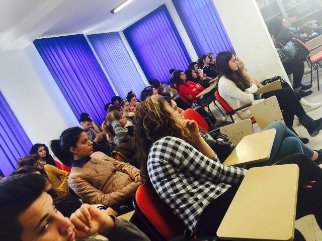Istituto A Moro- Icatt e alunni a confronto