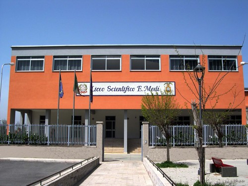 Liceo scientifico E Medi