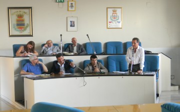 Mario Conte-Tavolo di Presidenza-