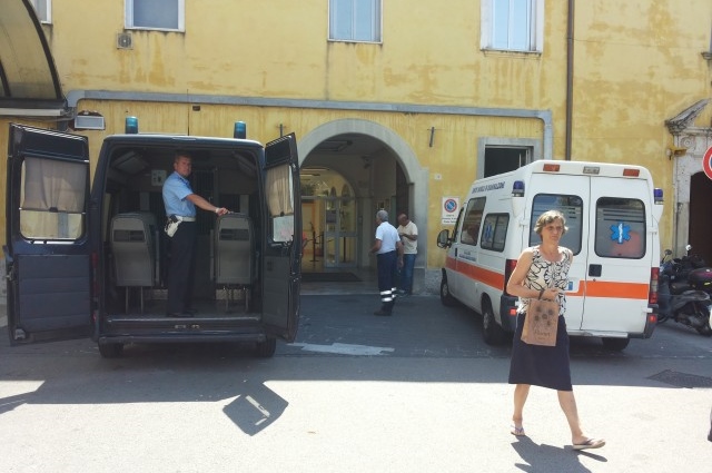 Ospedale-di-Eboli-ingresso-principale-