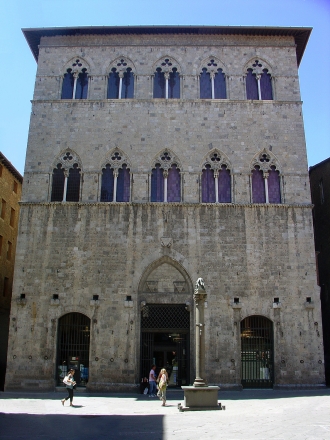 Palazzo Tolomei Siena