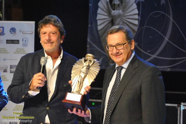 Salerno-Premio Nazionale Mediterraneo ad Antonio Manzo