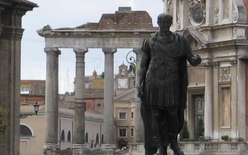 Statua-di-Giulio-Cesare-