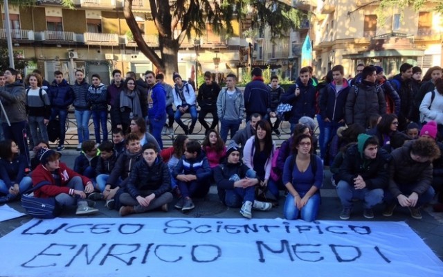 Protesta forconi-Studenti-Liceo-Medi-Battipaglia.