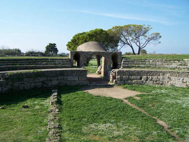 anfiteatro-paestum