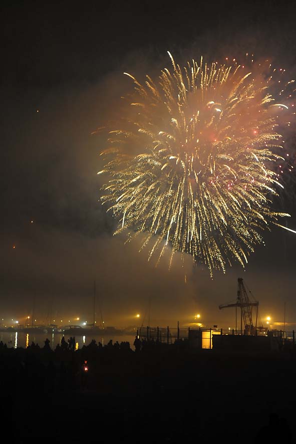 Fuochi d'artificio a mare