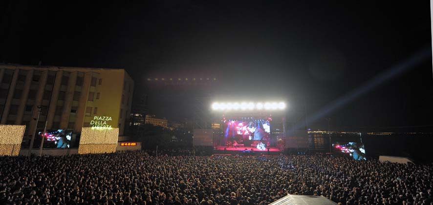 Tiziano Ferro in palcoscenico