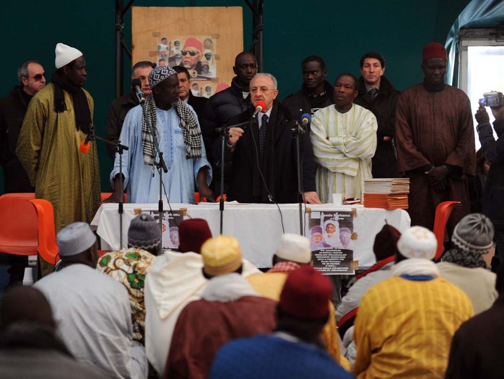 De Luca incontra la Comunità senegalese a Caserta
