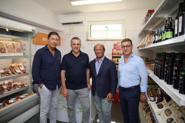market_mare_marina_arechi_Gioia_Gallozzi_Costantino