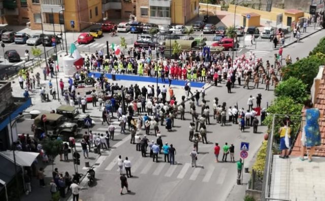 inaugurazione monumento al Bersagliere Eboli vista dall'alto