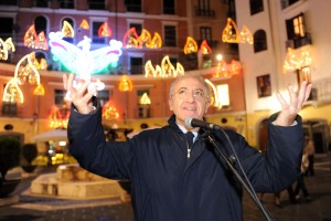 De Luca all'innaugurazione delle Luci d'artista