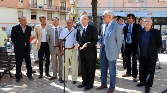 De Luca salesiani inaugurazione giardini Via S. Giovanni Bosco