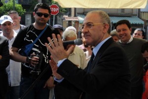 Sindaco Vincenzo De Luca all'inaugurazione di Pastena